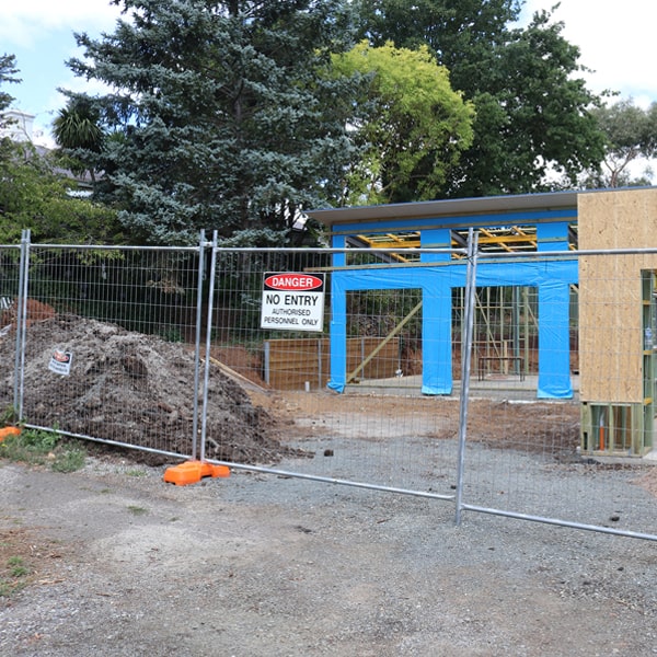 do you deliver and install temporary fencing and what's the price for these services in Texas